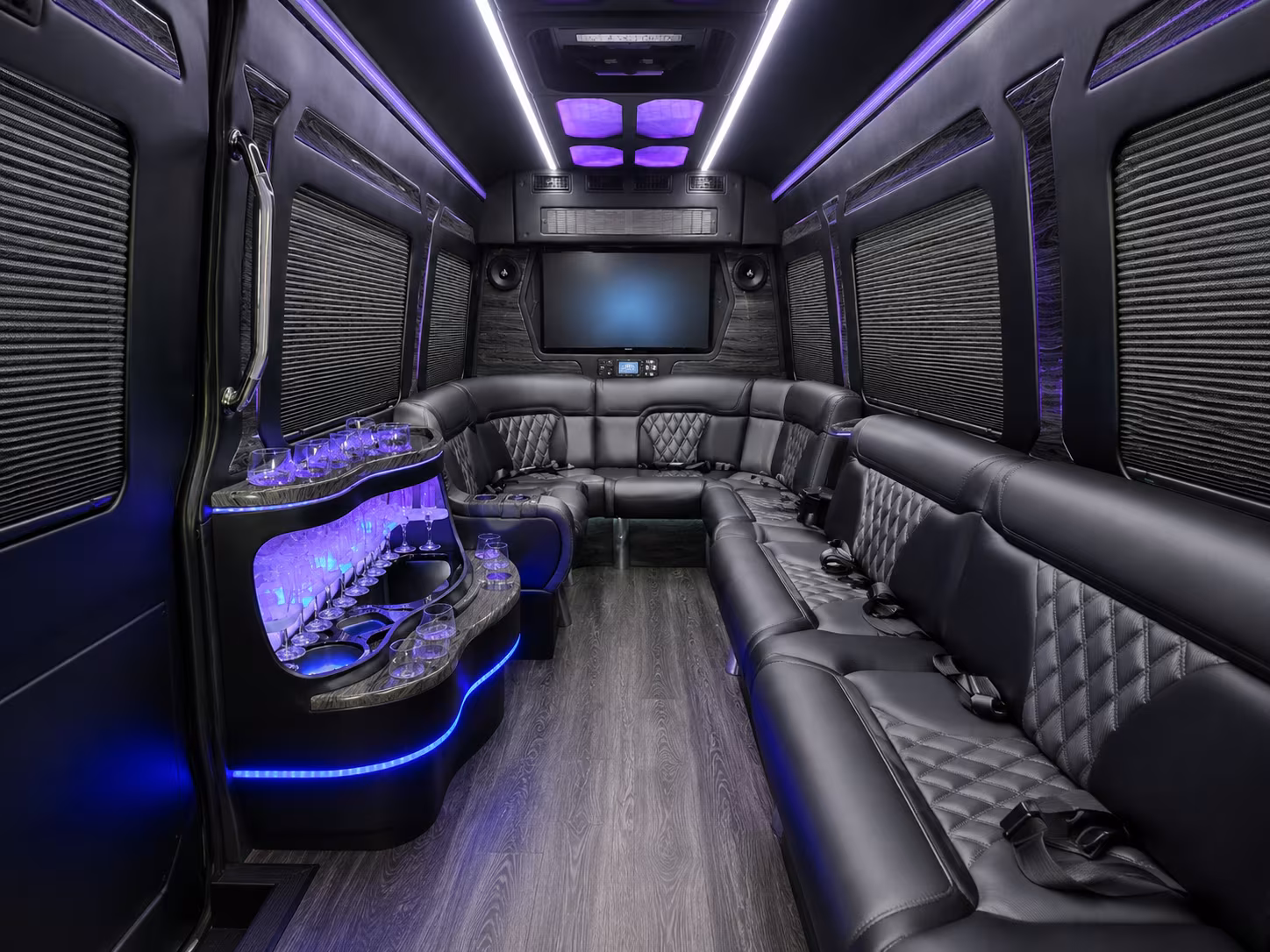 lowell 30 passenger party bus