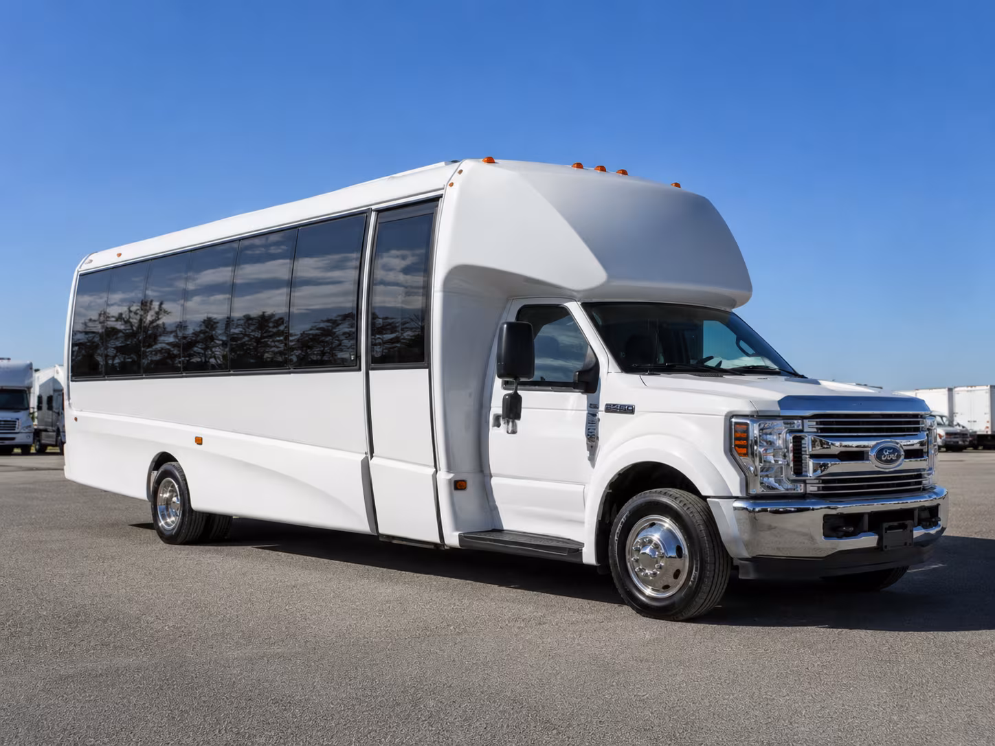 minibuses for concerts at merrimack college and umass lowell venues